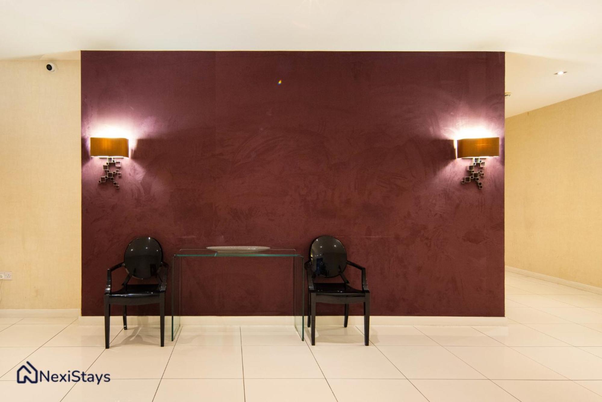 5 Mins Walk To Moorgate, Tranquil Retreat Apartment London